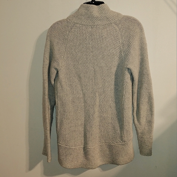 RW&CO Women's Size Extra Small Sweater. Wrap Style Cardigan with Big Buttons. - Picture 5 of 5